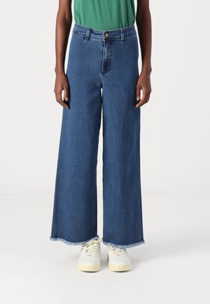 Billabong FREE FALL - Flared Jeans - brew