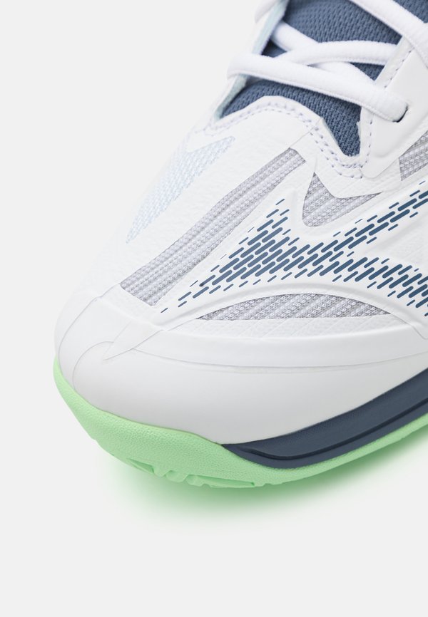 WAVE EXCEED LIGHT 2 - Multicourt tennis shoes2