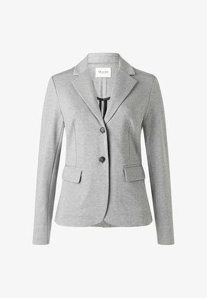 Veste blazer gris clair cintrée avec revers crantés, deux boutons noirs, poches à rabat et manches longues, présentée sur un fond blanc.