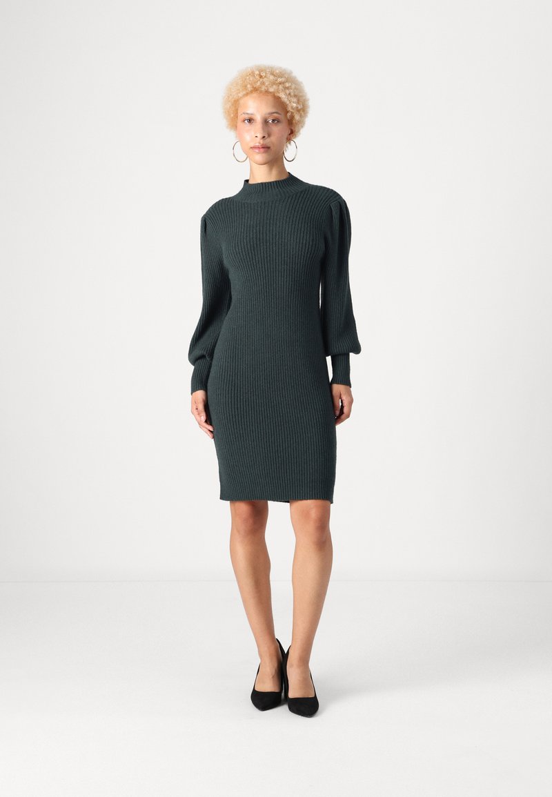 ONLY Petite ONLKATIA DRESS - Vestido de malha - june bug