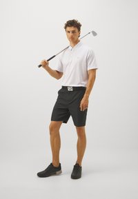 TravisMathew THE ZINNA - Poloskjorter - white