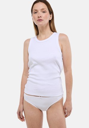 Monoprix, EXECUTION ERROR ! (ERROR MESSAGE = 'INVALID SYNTAX (<STRING> 3 PACK - Slip - blanc