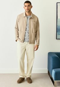 Next REGULAR FIT - DIAGONAL TEXTURE - Chaqueta fina - neutral brown