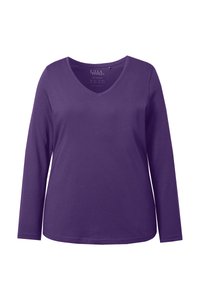 Niewybrane, dark purple