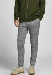 Jack & Jones JJIMARCO JJPHIL NOR BLUE/CHIP CHECK NOOS - Tygbyxor - chipmunk
