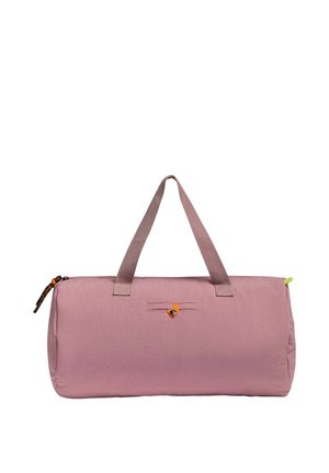 Sac de sport cylindrique rose doux avec poignées en tissu, petite poche avant avec languette orange et fermeture éclair à une extrémité.