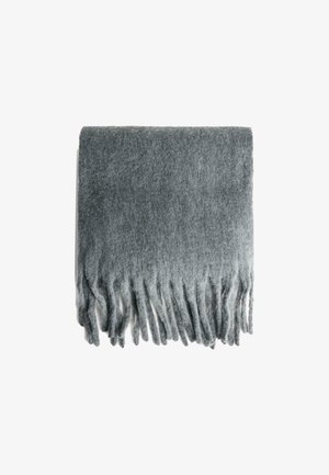 Écharpe en laine grise avec une texture douce, des bords à franges et un effet dégradé de gris foncé à gris clair.