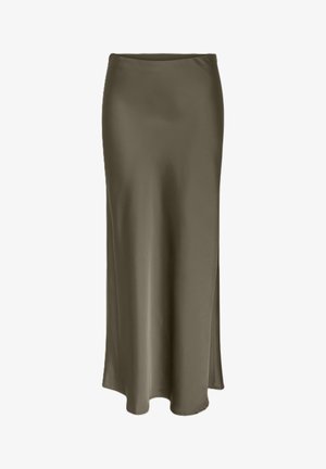 Garšs olīvzaļš svārku, izgatavots no gludas, spīdīgas auduma, ar sānu šķēlumu un mīkstu, plūstošu dizainu, kas eleganti krīt.