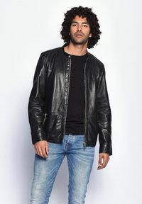 Maze Nahkatakki - black