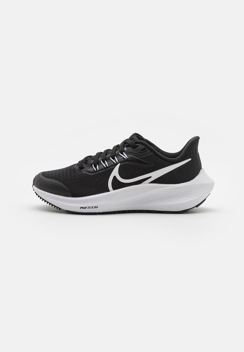 nike performance air zoom pegasus