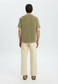 Selected Homme KURZARM - Polo majica - vetiver