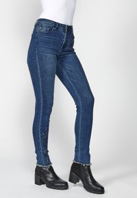 Koroshi Slimfit džínsy - azul osc   dark blue