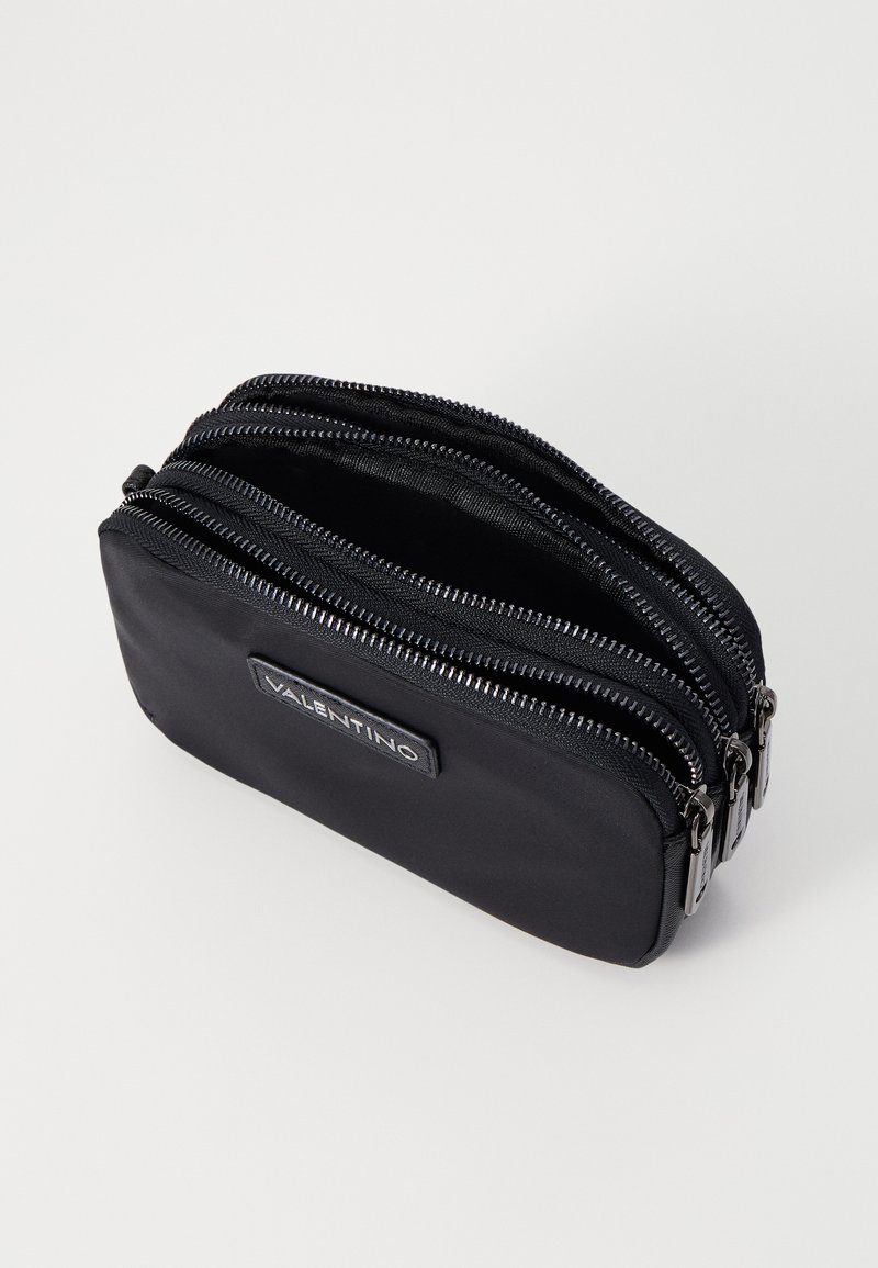 Valentino Bags CARDANO UNISEX - Handtas - nero/zwart - Zalando.be