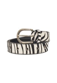 Zwart-wit zebra print lederen riem met een ronde zilveren metalen gesp waarin "CHAPOT" is gegraveerd, op een witte achtergrond gewikkeld.