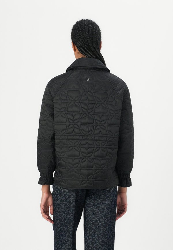 FUNNI - Light jacket2