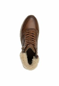 Sneaker en cuir marron avec une tige texturée, fermeture à lacets et doublure en fausse fourrure. Caractéristiques : fermeture éclair sur le côté et semelle en caoutchouc blanc.
