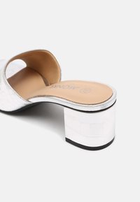 Monki Slip-ins med hög sula - silver-coloured