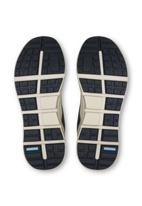 On CLOUDHERO - Training shoe - eclipse pearl