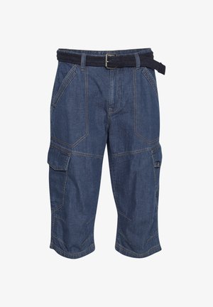 Pantaloni cargo in denim di colore blu, caratterizzati da numerose tasche, una cintura nera intrecciata e cuciture a contrasto. Design cropped alle caviglie.
