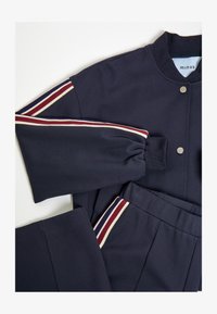 Pasirinkta, sky captain