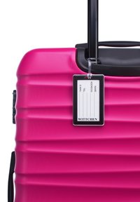 WITTCHEN LARGE SUITCASE WITH LUGGAGE TAG FROM ABS - Valise à roulettes - pink