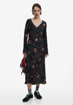 Desigual MIDI WITH CHECKS - Vestito di maglina - anthracite