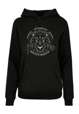 Čierna mikina s kapucňou so grafikou leva a nápisom "GRYFFINDOR" spolu s pojmami "ODVAHA", "ROZHODNOST" a "STATEČNOS�Ť" v kruhovom dizajne.