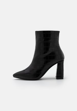 RAID Wide Fit Botines - black