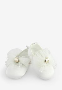Baker by Ted Baker REGULAR FIT - Zapatos de bebé - cream