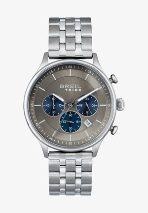 Zegarek chronograf Breil Tribe z bransoletą ze stali nierdzewnej, srebrną i szaro-srebrną tarczą, trzema niebieskimi subtarczami i oknem daty na godzinie 6.