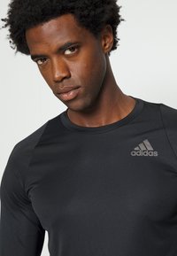 adidas Performance RUN ICON TEE - Triko s potiskem - black