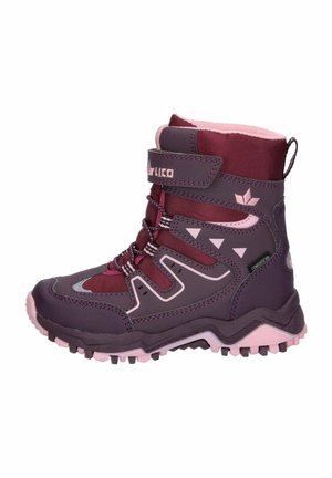 Dunkellila wasserdichte Wanderschuhe mit pinken Akzenten, hoher Knöchelunterstützung, strukturiertem Gummisohle und verstellbarem Riemen für einen sicheren Sitz.