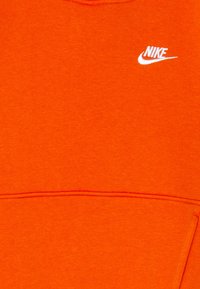 Nike Sportswear CLUB UNISEX - Luvtröja - campfire orange/white