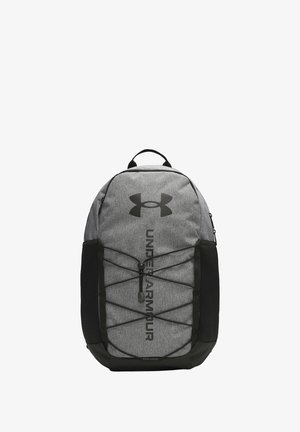 Harmaa kangaskassi mustilla yksityiskohdilla, jossa on etupuolen kuminauha, sivutaskut verkosta ja ylhäällä kantokahva. Logo näkyvissä selkeästi.