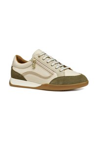 Sneaker in pelle beige e camoscio verde oliva, caratterizzata da una finitura testurizzata, dettagli con zip e lacci grigio chiaro, con suola in gomma.