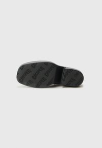 Camper BILLIE - Platform-nilkkurit - ultrasoft beizos/billie black