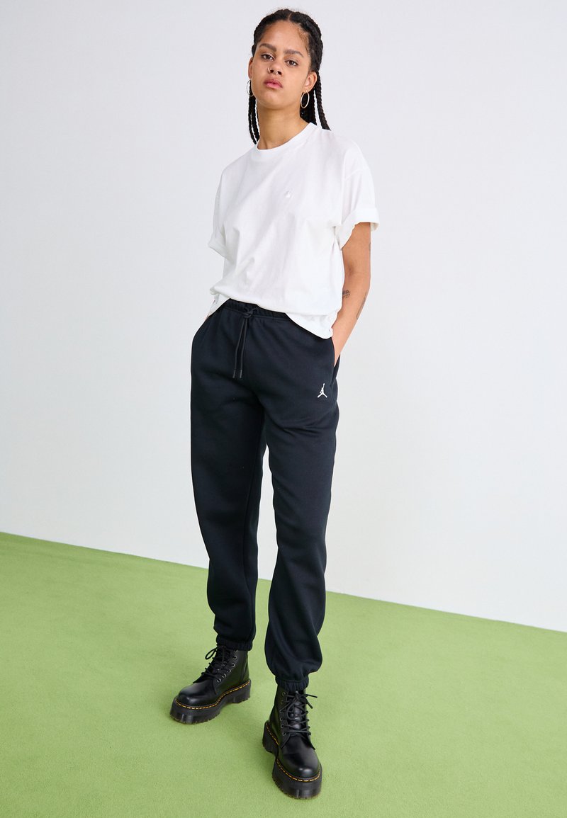 Columbia MERIDIAN CREEK™ JOGGER - Pantalon De Survêtement - Black