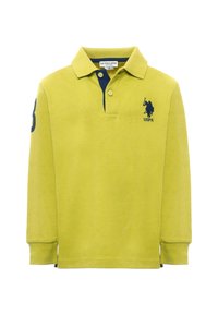 Polo a maniche lunghe di un brillante giallo, con colletto blu navy, pattina con tre bottoni e logo ricamato. Tessuto morbido con polsini a costine.