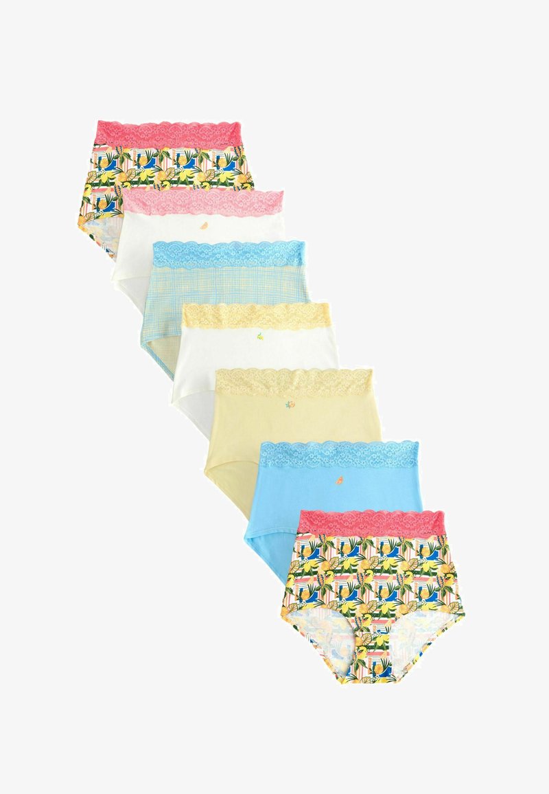 Hét pár női, magas derekú fehérnemű pasztell színekben és mintákkal, mindegyiken csipkés szegély található a derékrészen.