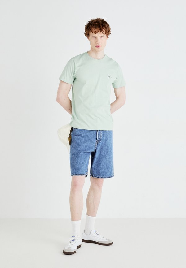PATCH LOGO TEE - Basic T-shirt - soft sage2
