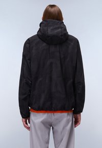 Thumbnail Image 3
