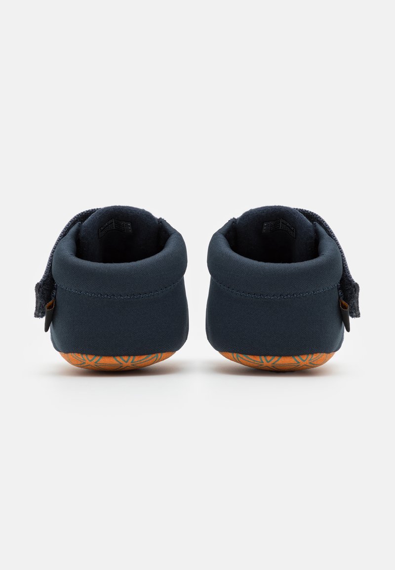 Kinder Sportbekleidung | Teva EMBER MOC INFANT RECYCLED UNISEX Trainingsschuh total eclipse/dunkelblau - TK80892 Kinder Sportbekleidung | Teva EMBER MOC INFANT RECYCLED UNISEX Trainingsschuh total eclipse/dunkelblau - TK80892