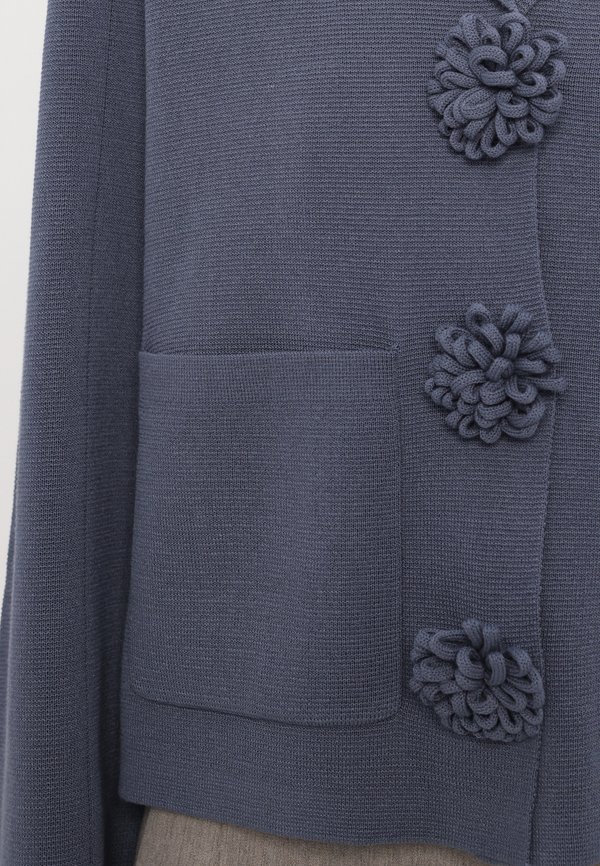 Cardigan - grisaille2