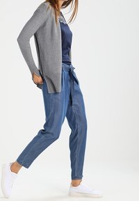 Esprit Kofta - grey