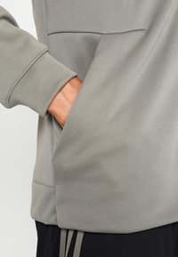 adidas Performance Klubbkläder - sand