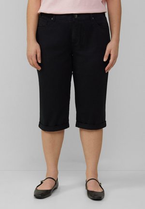 CATIE MID RISE CAPRI LENGTH - Jeans Shorts - schwarz