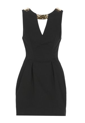 Abito nero senza maniche fino al ginocchio con scollo a V e rifiniture in metallo dorato sulle spalle e sulla fascia posteriore.