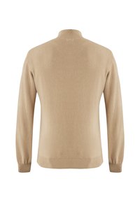 Béžový svetr s dlouhými rukávy, žebrované manžety a dolní lem, vysoký límec, hladká pletená textura, jednobarevný bez viditelných vzorů nebo akcentů.