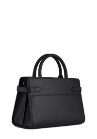 Borsa a mano in pelle nera con un design strutturato, doppi manici arrotondati e dettagli laterali. Texture liscia, forma rettangolare e cuciture sottili.