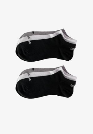 Zwei Paare von Knöchelsocken. Ein Paar in Schwarz mit weißen Akzenten an Fußspitze und Ferse; ein weiteres in Grau mit ähnlichen Akzenten. Aus weichem, dehnbarem Material.